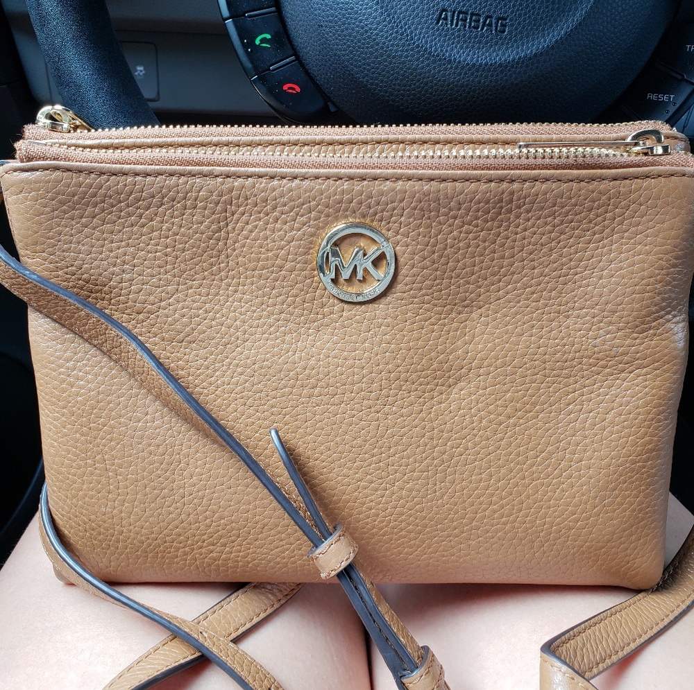 Authentic Michael Kors crossbody